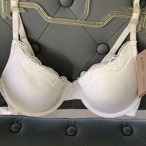 Giligan O’ Malley bra